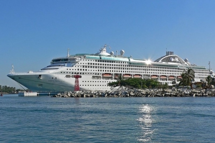 Investigan &ldquo;ruta cr&iacute;tica&rdquo; de paciente que muri&oacute; por coronavirus y viaj&oacute; en crucero a Mazatl&aacute;n