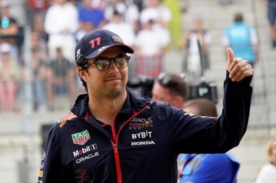 Red Bull no planea deshacerse de ‘Checo’ Pérez, por ahora