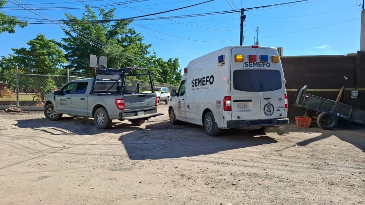Un hombre es ejecutado de varios disparos y una mujer queda herida, tras un ataque a balazos en la Colonia San Rafael, en Culiac&aacute;n
