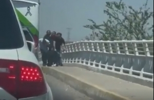 Repudia la DVyT la violencia contra choferes de urbanos