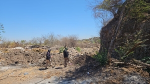 Hallan cuerpos de tres personas en estado de descomposición, atrás de Alturas del Sur, en Culiacán
