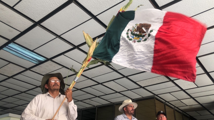 Precios Justos: agricultores se concentran en palacio de gobierno