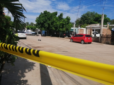 Con r&aacute;fagas de R-15 ejecutan en su domicilio a un vecino de la L&aacute;zaro C&aacute;rdenas, en Culiac&aacute;n