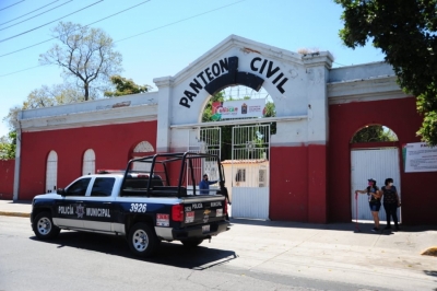 Firme el alcalde JEF en prohibir la m&uacute;sica en los panteones