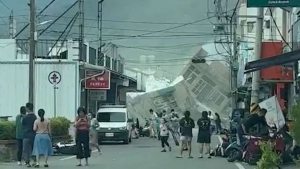 En Asia: Terremoto en Taiwan de 6.9 colapsa edificios y puentes