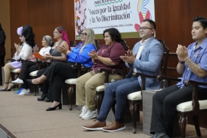Recomienda la Comunidad LGBT legislar en temas de tratamiento hormonal en Salud p&uacute;blica