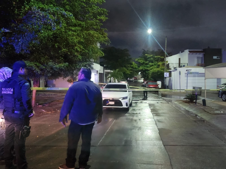 RESUMEN: 4 personas muertas, 3 &lsquo;levantados&rsquo;, 12 autos robados y casas baleadas e incendiadas, saldo del mi&eacute;rcoles 8 Enero 2025 en Culiac&aacute;n