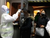 Alerta de salud en China ante posible mutaci&oacute;n del virus; van 17 muertos