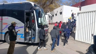 Deportan a cerca de 200 migrantes detenidos en Estados Unidos; los regresan a Sonora