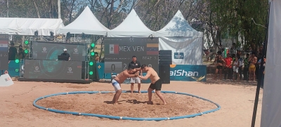 El luchador sinaloense David Morales debutó con selección mexicana en Querétaro