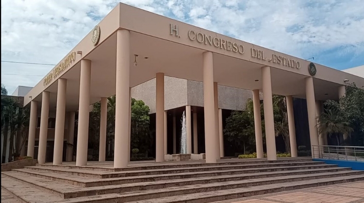 Por tintes pol&iacute;ticos el Congreso es una congeladora de iniciativas, se&ntilde;ala el PRI