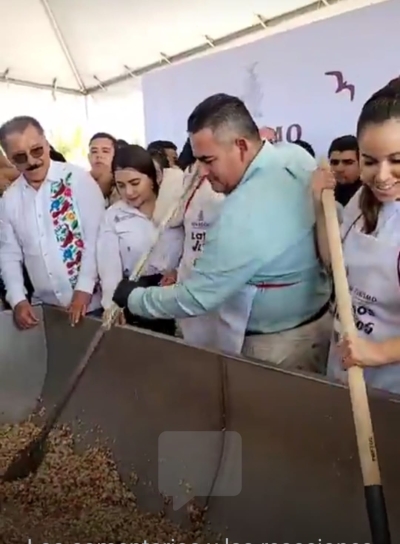 Encabez&oacute; alcalde Boj&oacute;rquez el mega ceviche 'Altata Late Fuerte'