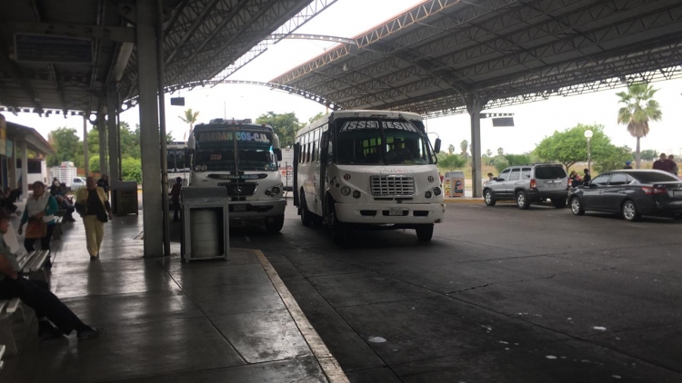 Usuarios del transporte p&uacute;blico en Culiac&aacute;n presentan quejas contra los transportistas urbanos.