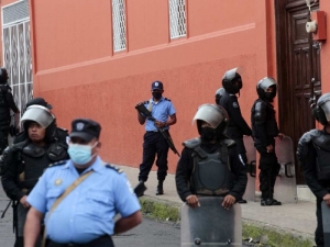 Ordenan cerrar todas las estaciones de radio cat&oacute;licas en Nicaragua; hay protestas masivas