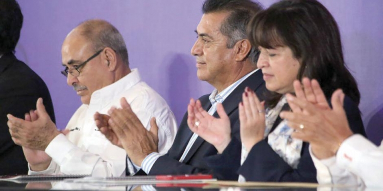 Fiscal&iacute;a de NL cesa a 11 funcionarios por participar en &lsquo;broncofirmas&rsquo;