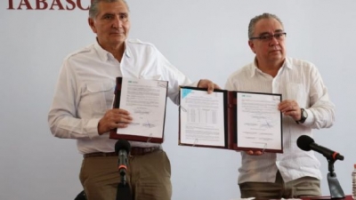 La CFE y el gobernador Ad&aacute;n Augusto L&oacute;pez firmaron un acuerdo 