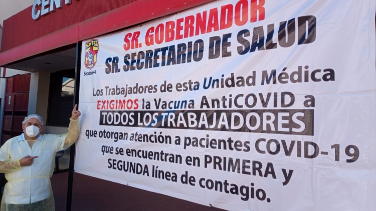 Amenaza personal de Salud irse a paro si no los vacunan y les pagan