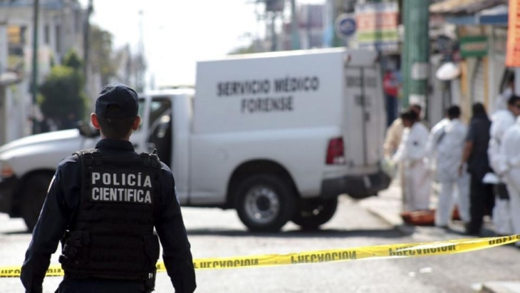 Muere mujer tras caer 14 pisos desde un hotel en Monterrey, Nuevo León