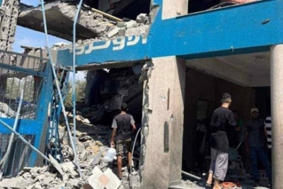 Israel bombardea escuela de la ONU en Palestina; fallecen niños y mujeres