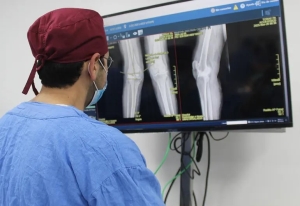 IMSS incorpora cirug&iacute;a rob&oacute;tica; tecnolog&iacute;a permite intervenciones menos invasivas