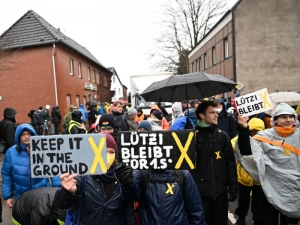 En Alemania, Greta Thunberg y ambientalistas protestan contra proyecto minero