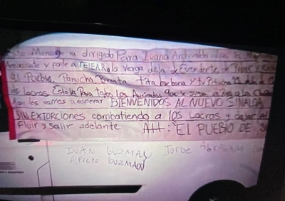 Adem&aacute;s de los 4 colgados en un puente, FGE confirma el hallazgo de 15 cuerpos ejecutados dentro de una camioneta, al Norte de Culiac&aacute;n