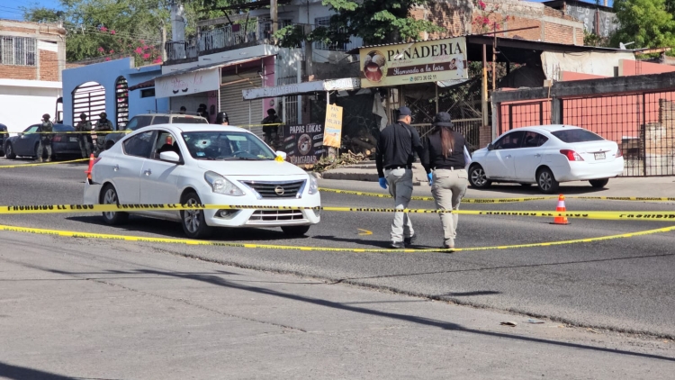 Gatilleros asesinan a Polic&iacute;a Estatal en la Colonia 10 de Mayo, en Culiac&aacute;n