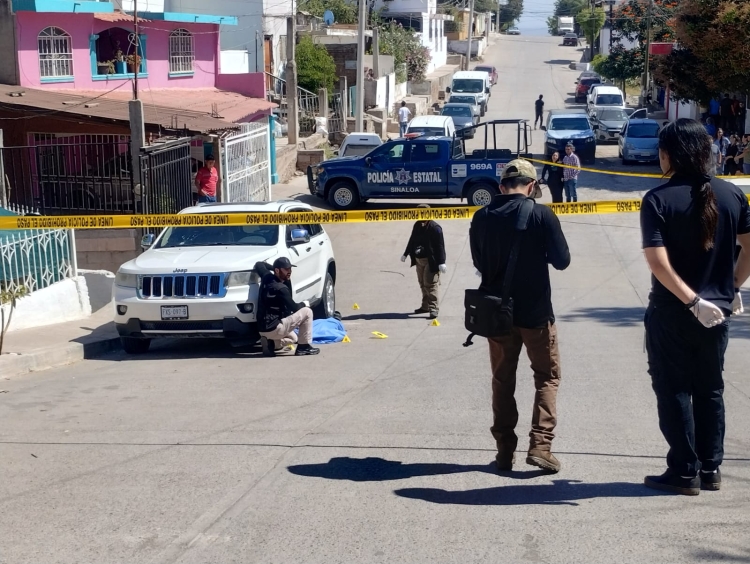Lo interceptan antes de subirse a su camioneta y lo matan a balazos, en la Rafael Buelna, Culiac&aacute;n