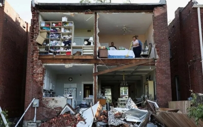 Tornados arrasan en Kentucky y Misuri; dejan al menos 21 muertos