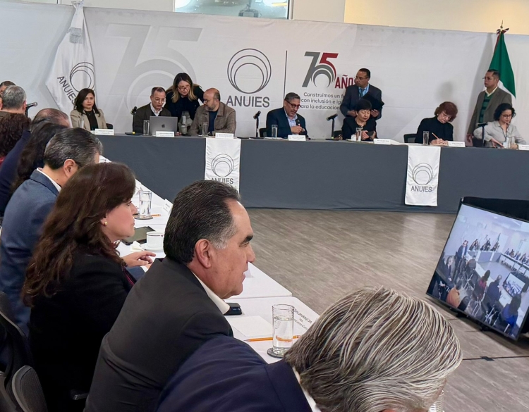 Participa el Rector Jes&uacute;s Madue&ntilde;a en Sesi&oacute;n Extraordinaria de la ANUIES, donde se revis&oacute; junto con la SEP el d&eacute;ficit presupuestario para 2026