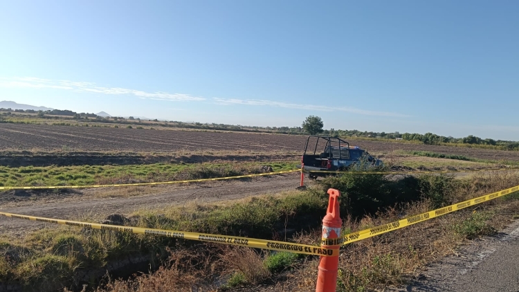 Fallece motociclista al derrapar en la carretera, en el poblado de Recoveco, en Mocorito