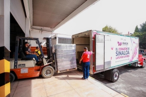 Brigada Humanitaria del DIF Sinaloa rumbo al puerto de Acapulco