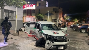 Fuerte choque deja a personas heridas, en Las Quintas, Culiac&aacute;n; son llevados al hospital