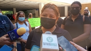 Se comprometi&oacute; el gobernador con las viudas de polic&iacute;as a quitar el veto