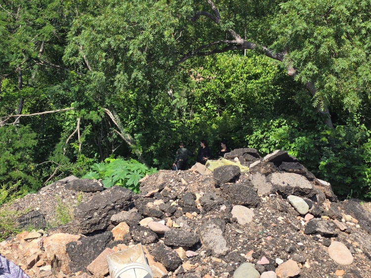 Hallan el cad&aacute;ver de una persona entre piedras, junto al cerro Siete Gotas, en Alturas del Sur, en Culiac&aacute;n