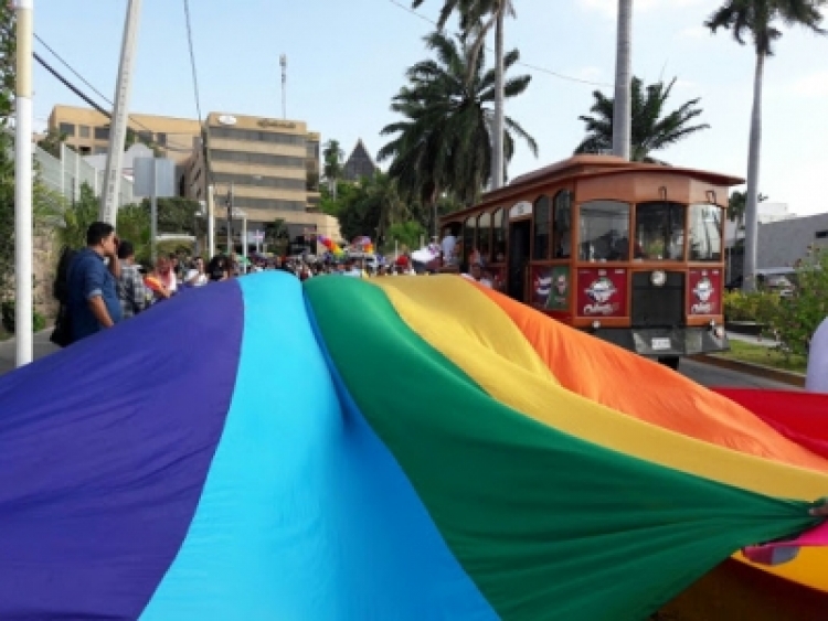 El rechazo familiar alentó la propagación del VIH en México, lamentó activista