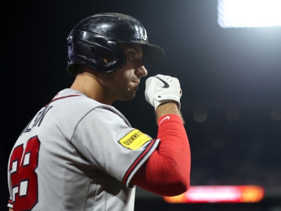 Matt Olson empata r&eacute;cord de jonrones con los Bravos al vencer a Filis