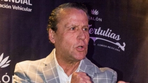 Alfredo Adame recibe fuerte golpiza afuera de su casa: &ldquo;No veo absolutamente nada&rdquo;