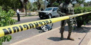 Motociclista muere en persecuci&oacute;n de la Marina Armada de M&eacute;xico, en Los Mochis